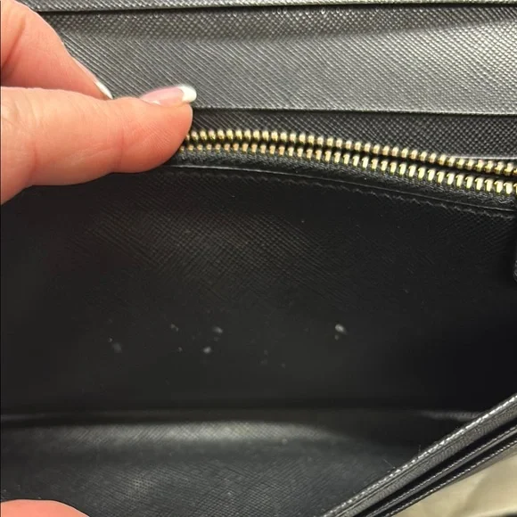 Prada Black Leather Wallet #PRA-212